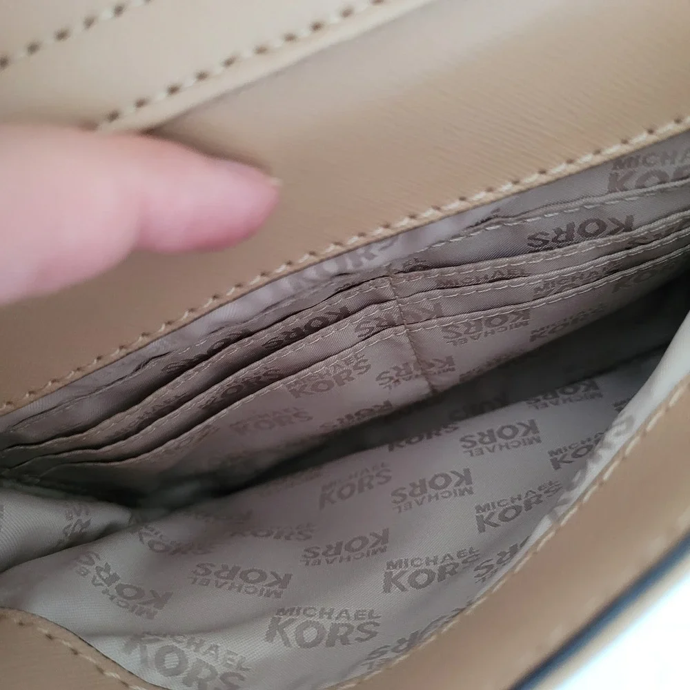 Michael Kors Jet Set Travel Saffiano Leather Tote Bag Beige Tan Gold Hardware